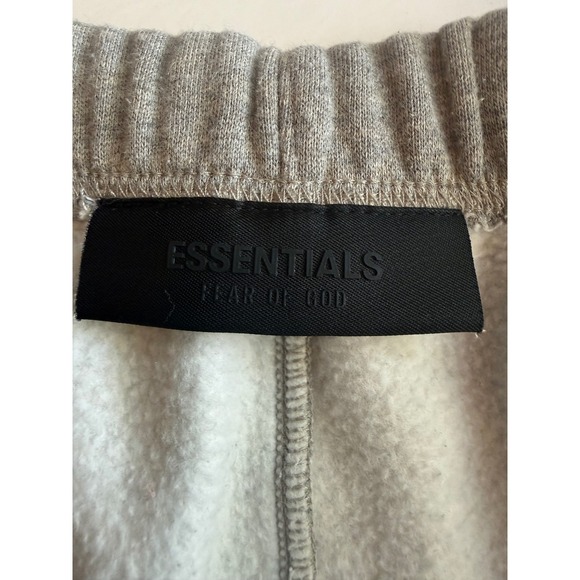 Fear Of God Essentials Shorts Mens Size L Gray Sweat Lounge Athletic Casual - Picture 6 of 10